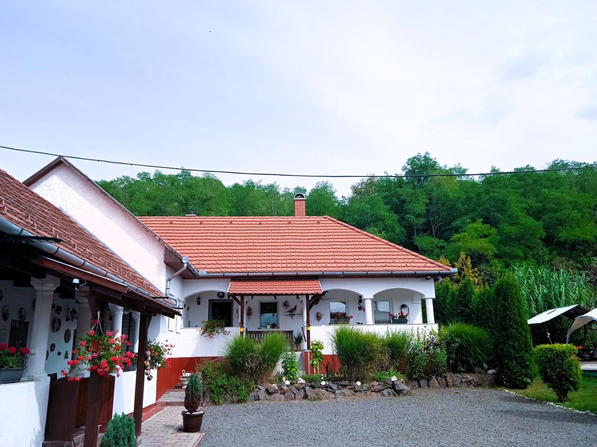 Harmony Vendeghaz Egerszalok Appartement Buitenkant foto