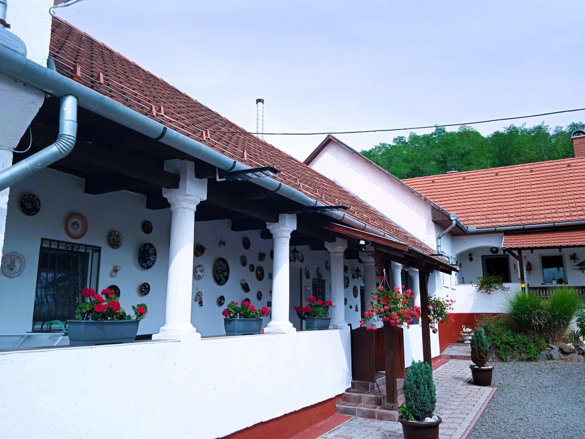 Harmony Vendeghaz Egerszalok Appartement Buitenkant foto