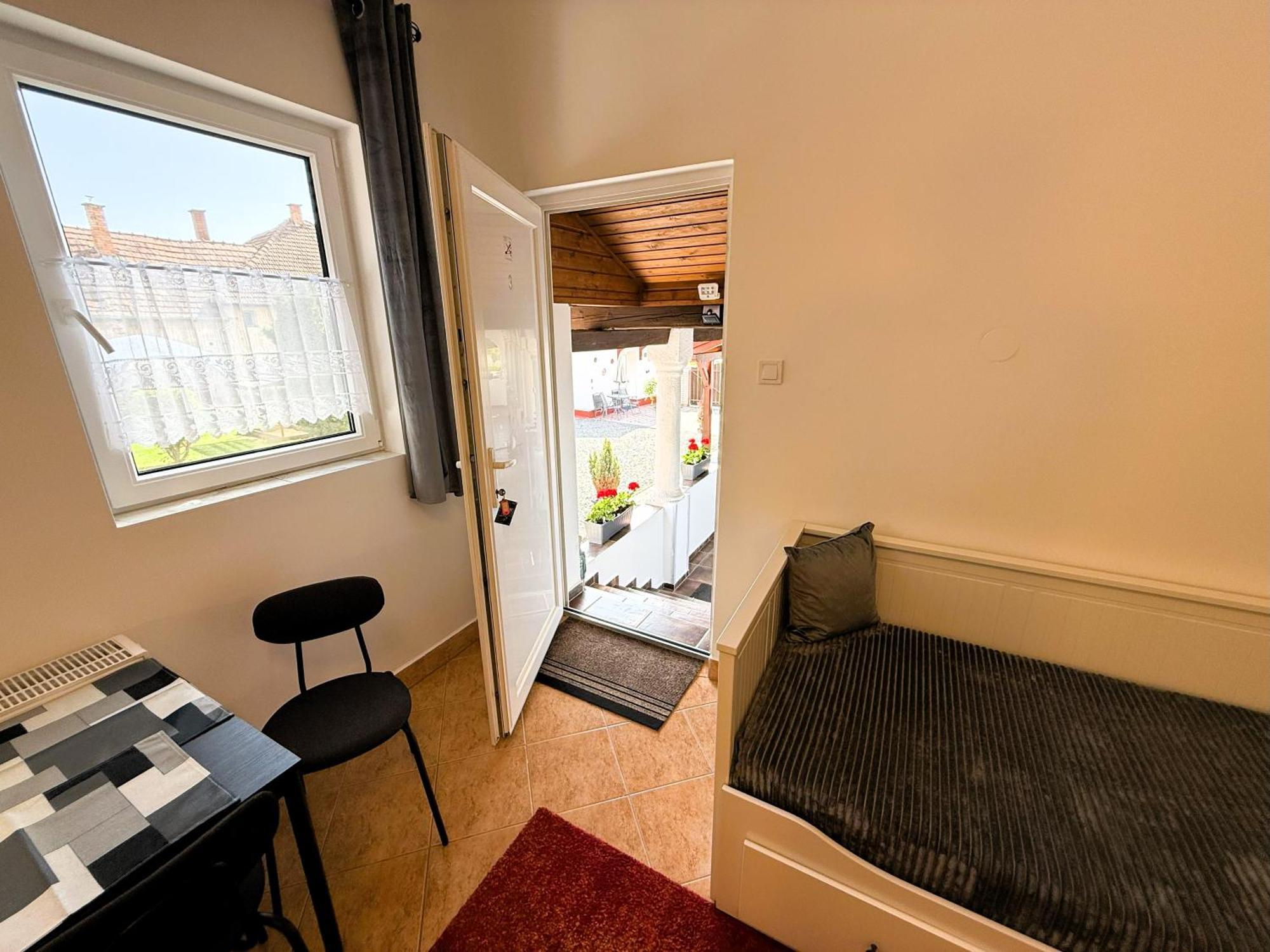 Harmony Vendeghaz Egerszalok Appartement Buitenkant foto