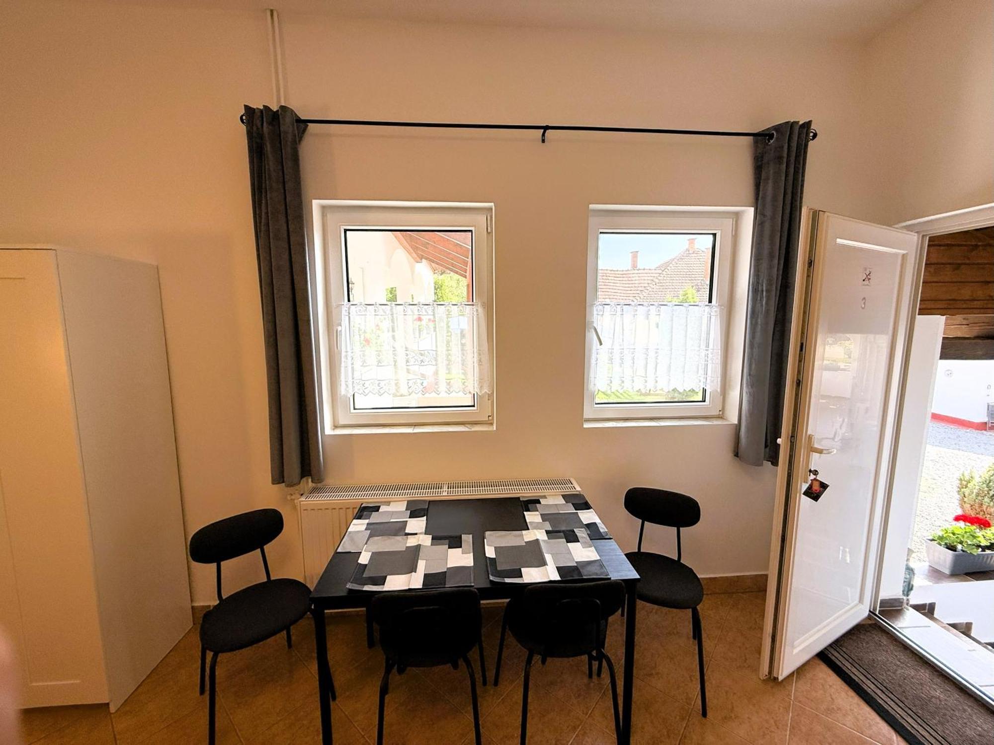Harmony Vendeghaz Egerszalok Appartement Buitenkant foto
